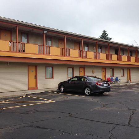 Cadet Motor Inn - Coldwater Exterior foto